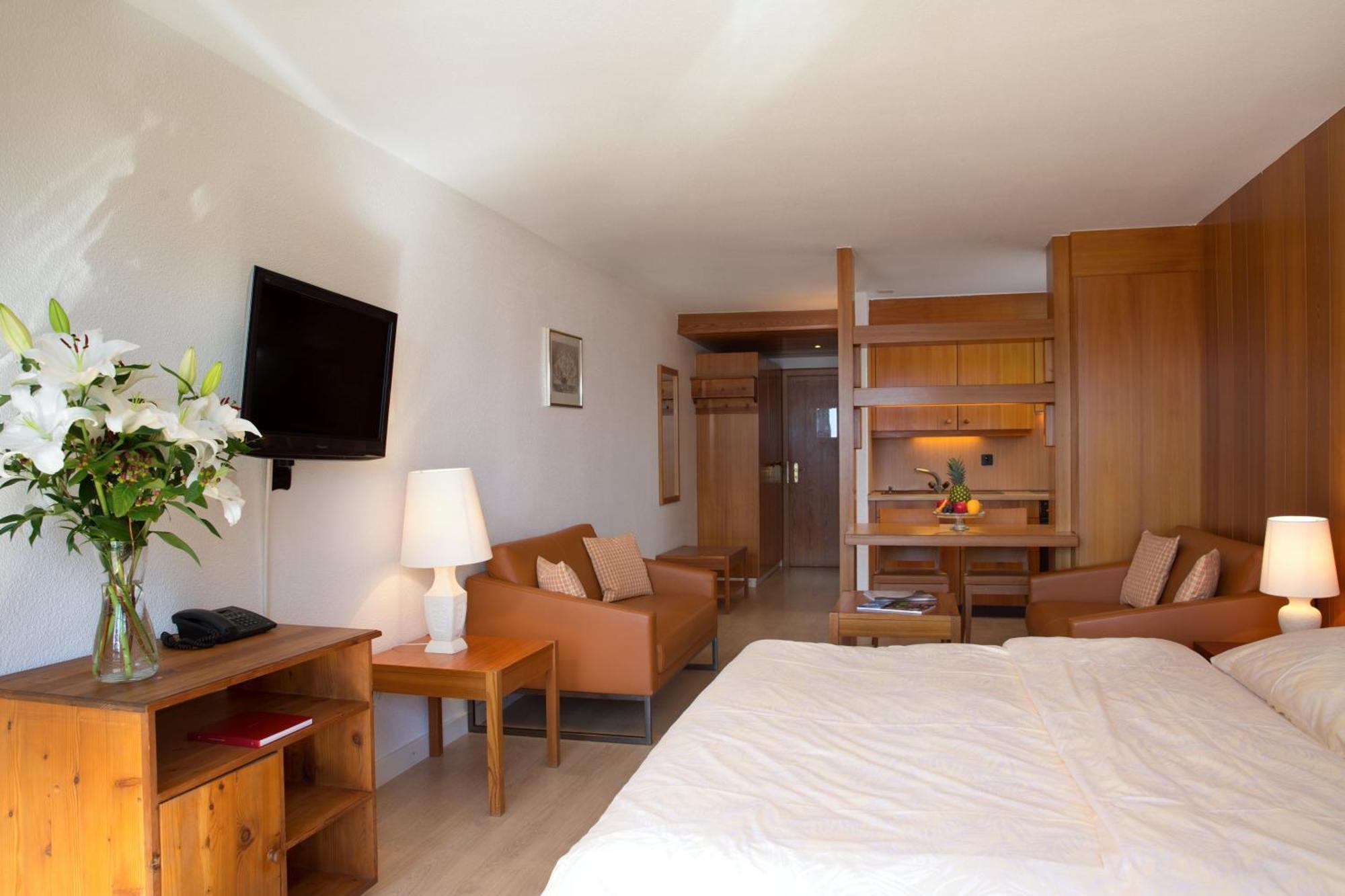 Hotel Helvetia Intergolf Crans-Montana Exterior foto